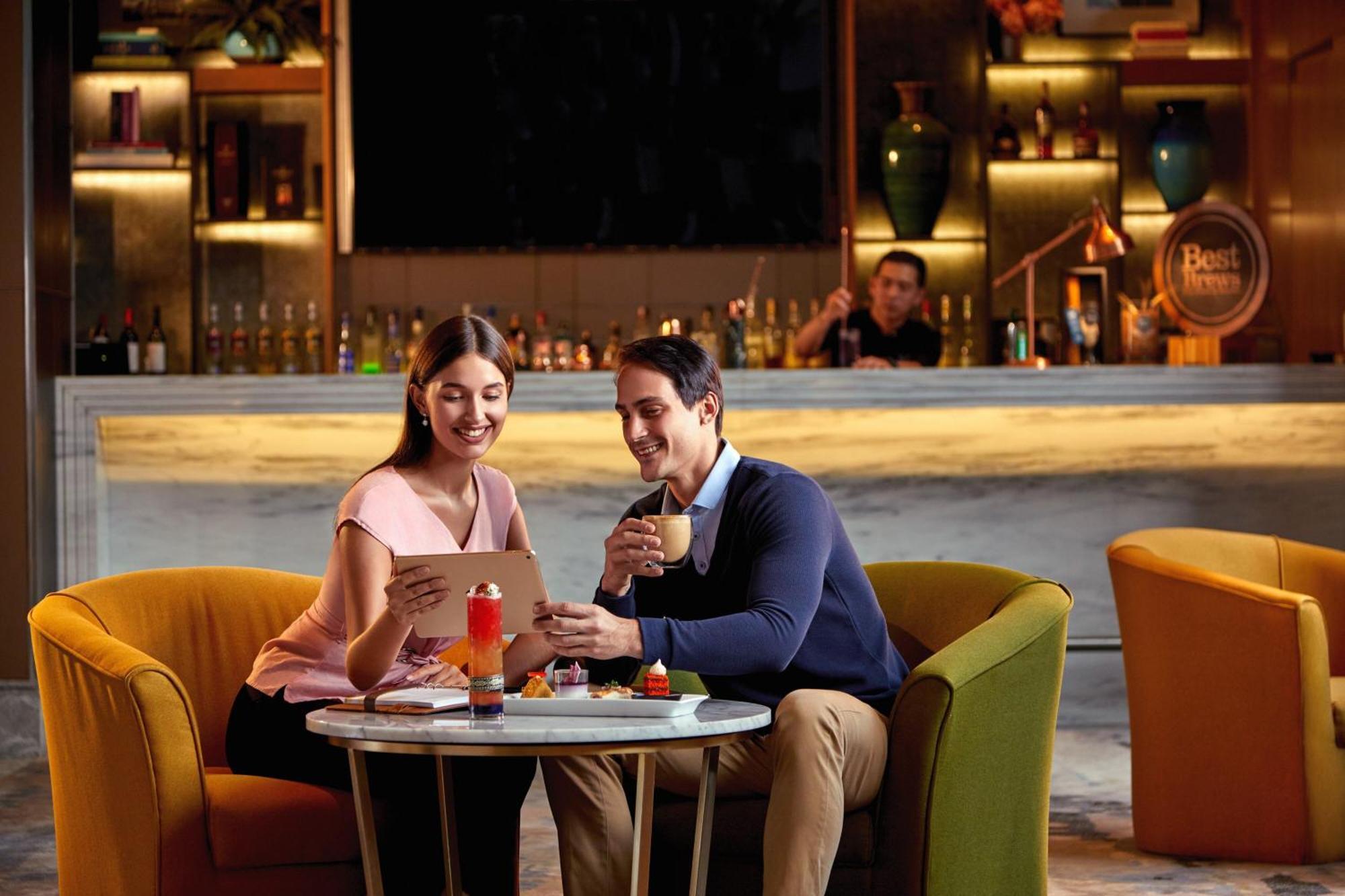 Four Points By Sheraton Surabaya, Tunjungan Plaza Eksteriør bilde